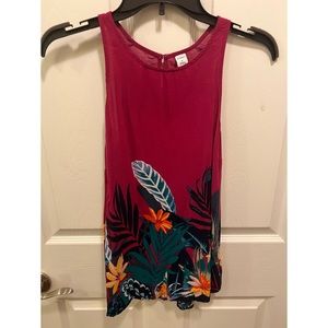 Old Navy top